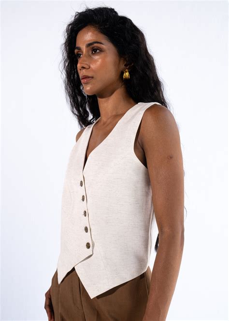 Linen diagonal buttoned waistcoat – Shop Staple