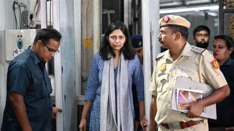 Swati Maliwal breaks down in court during Bibhav Kumar's bail hearing ...