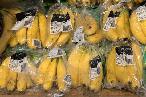 Kupili su banane, a na putu do hotela kćeri su počele vrištati ...