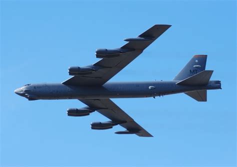 B-52 Sends Distress Signal Over Britain | War History Online