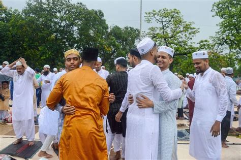 Eid Traditions Around The World | Unique Customs, Food & Celebrations