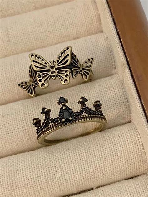 Butterfly Ring Set | Savana | Bestsellers