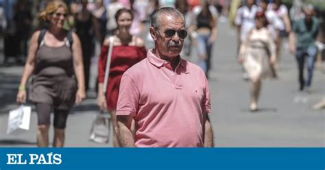 Els uniformats d’Hipercor | Quadern | EL PAÍS