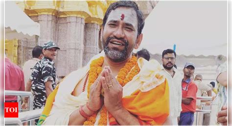 Bhojpuri actor Nirhua to make film on '1942 Ballia uprising' | Bhojpuri ...