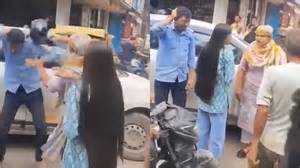 Ghaziabad: Woman Beats Cab Driver With Helmet, Smashes Car Window After ...