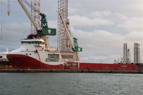 Siem Offshore nets deal for LNG-fueled Siem Symphony - VesselFinder
