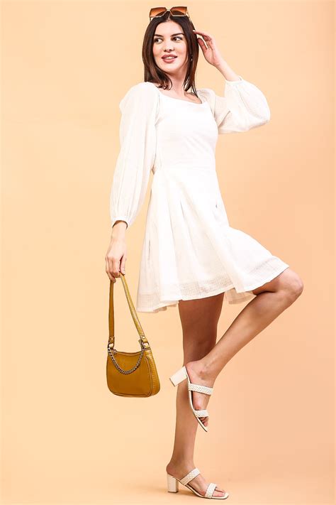 White lotus dress – Akanya