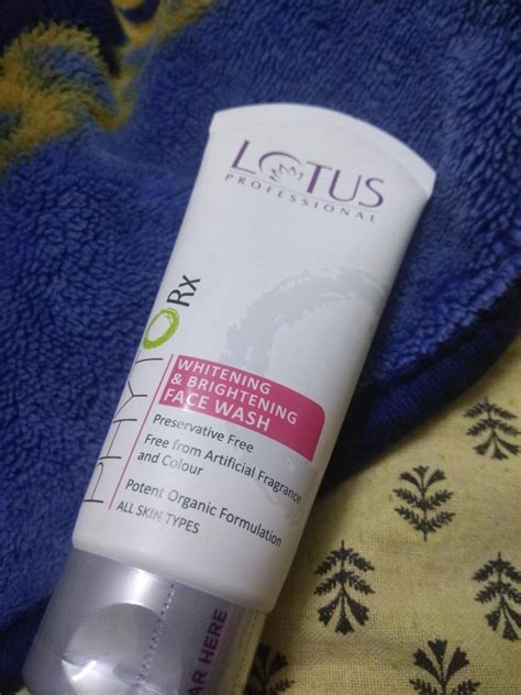 Lotus Professional DermoSpa Japanese Sakura Face Wash | Glow Boosting ...