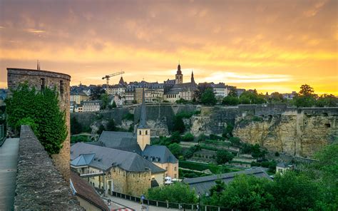Download wallpaper 3840x2400 city, tower, chapel, building 4k ultra hd ...