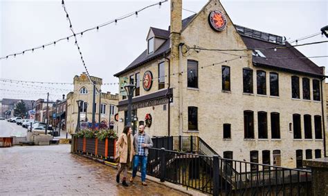 Milwaukee House Vacation Rentals - Wisconsin, United States | Airbnb