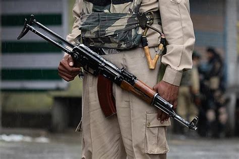 Curfew in parts of Srinagar, restrictions in rest of Kashmir
