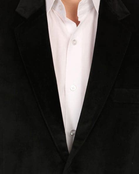 Buy Black WINTAGE Solid Single-Breasted Blazer with Notched Lapel | AJIO