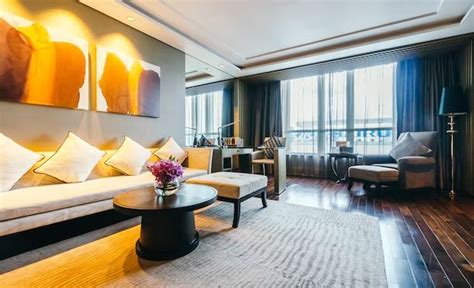 Central Park Bellevue | Ultra-Luxury Residences in Sector 48