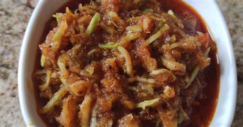 Onion and raw mango instant pickle Recipe by Pragati Hakim - Cookpad