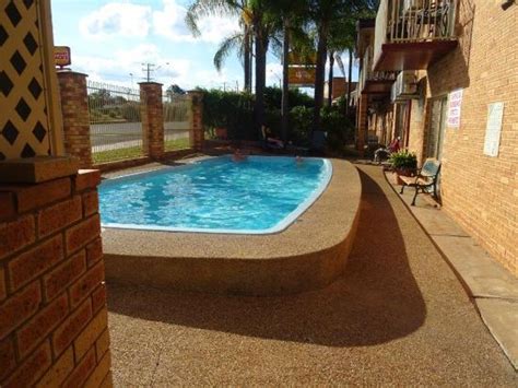 TALLAROOK MOTOR INN (Dubbo) - Motel Reviews, Photos, Rate Comparison ...
