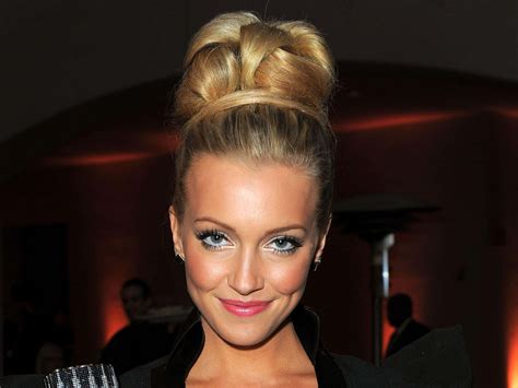 Katie Cassidy Wallpaper Katie Cassidy Photo Gallery: Hot Photos,