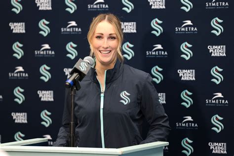 Former CNY college hockey player becomes NHL’s first female coach on ...