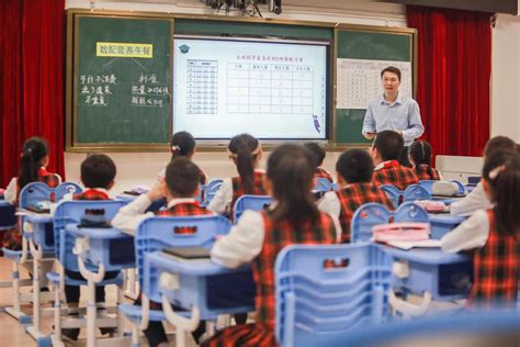 广东华侨中学（港澳子弟班）2021年中考录取分数（第一批次）