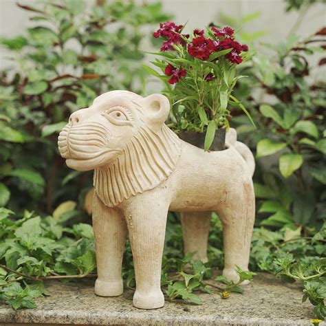 Lion King – Swadeh – Artisanal Handcrafted Décor