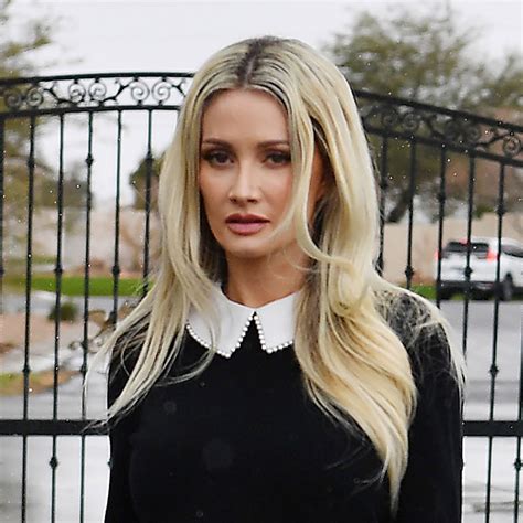 Holly Madison Speaks Out About Her Autism Diagnosis - Cliché Magazine
