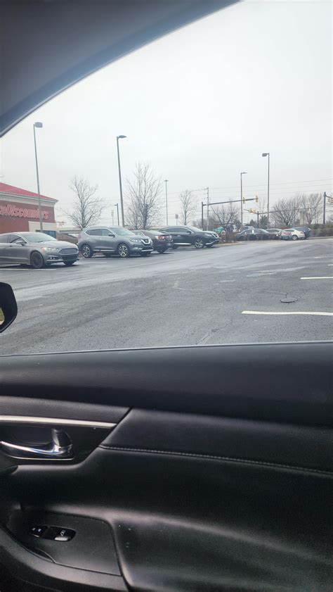 A line of dashers fishing for Taco Bell orders. : r/doordash_drivers