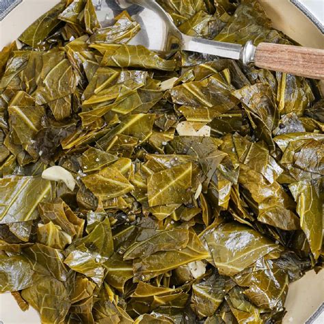 Sauteed Collard Greens (Healthy Side Dish!) - Easy Low Carb