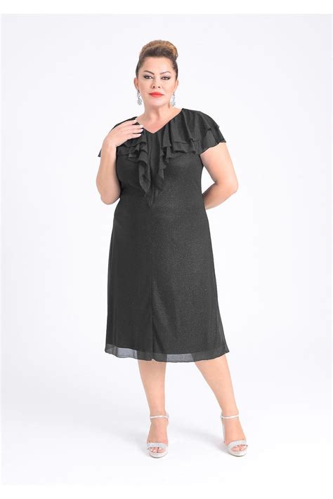 LİLAS XXL Büyük Beden Siyah Renkli Fırfır Yaka Şifon Kısa Abiye Elbise Fiyatı, Yorumları - Trendyol