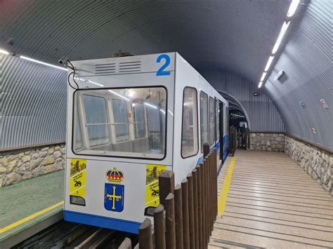 La reapertura del Funicular de Bulnes a viajeros se retrasa hasta el 11 ...