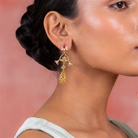 Buy Shaya by CaratLane Band Baaja Bridesmaid Dangler Earrings in Gold ...