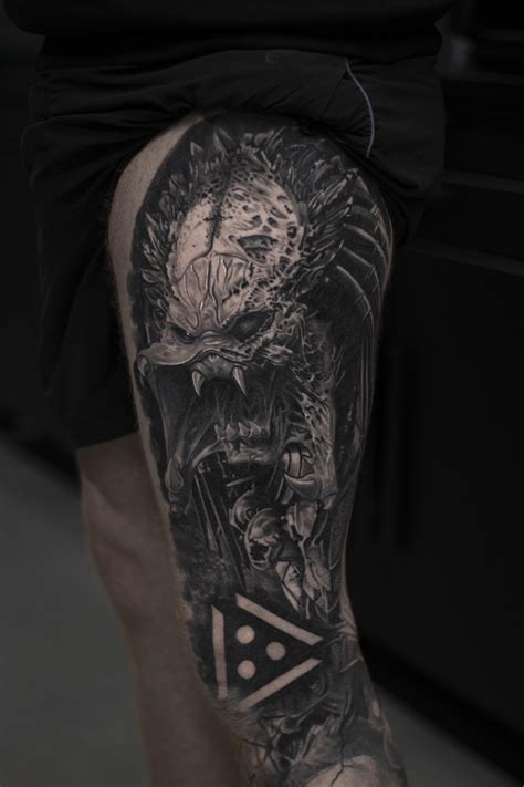 Predator tattoo . Done by Steve Upton , Sheffield , England : r/nerdtattoos