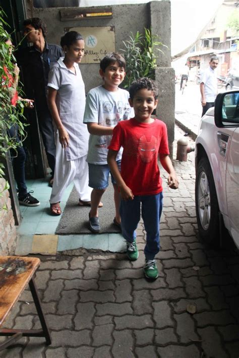 Karishma Kapoor with kids spotted at Pali Village cafe - Photos,Images ...