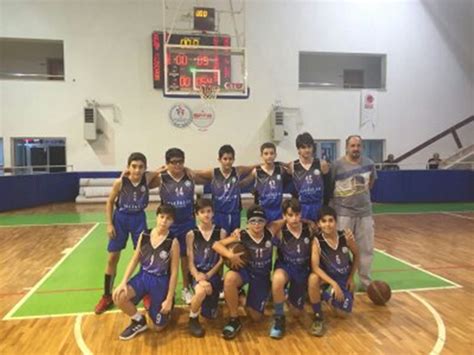 Basketbol Resim – İzmit DSİ Spor Kulübü