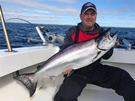 Lake Michigan Salmon Outfitter