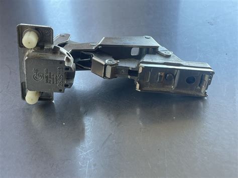 NEW! Grass Hinge 3903 (1203) 2625110 - Snap on - 170 - Free Swing, HALF ...