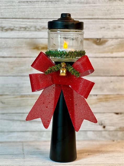 Tutorial On Holiday Lamp Post 的图像结果