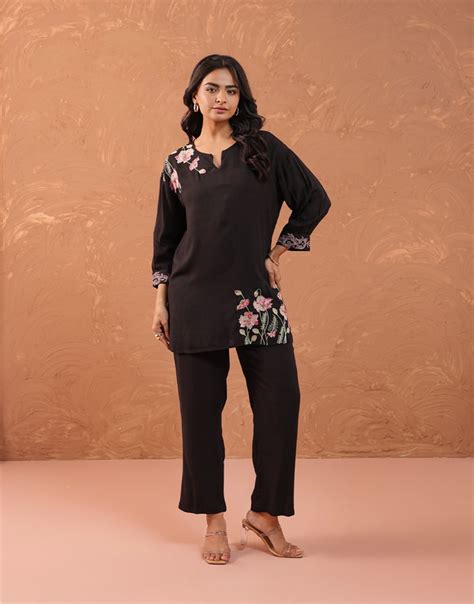 Co-ord sets & Blazers – Page 2 – Studio Misri