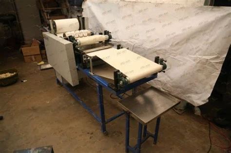 Samosa Making Machines - Samosa Making Machine Manufacturer from Ahmedabad