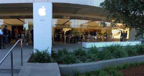 Revamped Apple Store Infinite Loop Reopens In Cupertino [Photos ...