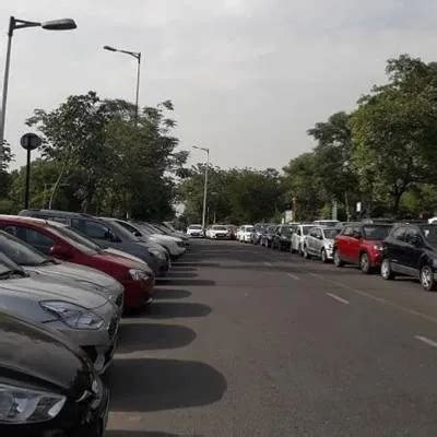 Automobile Dealers Face Rs 2B Loss Over GST Compensation Cess