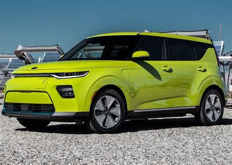 2020 Auto Expo: Kia Carnival, Sub-Compact SUV And 12 New Models Set For ...