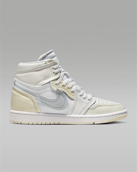 Air Jordan 1 High Method of Make Women's Shoes. Nike IN