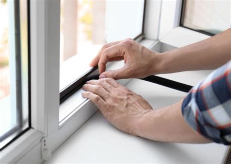8 Ways to Effectively Winterize Your Home On a Budget | AHS