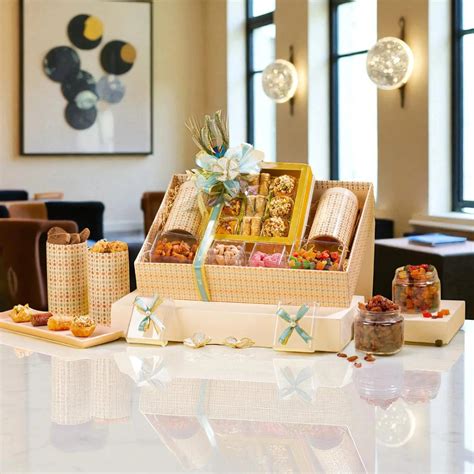 Grand Delights Gourmet Hamper | Gift Hampers Online – Giftech Global
