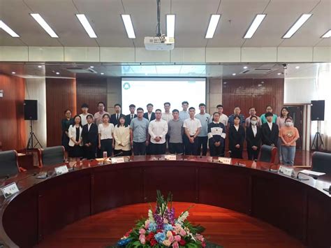 学校召开2020-2021学年度国家奖学金评审会-滁州职业技术学院