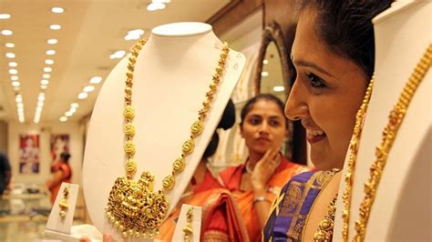 Gold and Silver Price Huge Drop in Weekend | ಸತತ ಏರುತ್ತಿದ್ದ ಚಿನ್ನದ ...