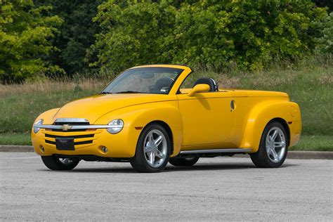 2004 Chevrolet SSR | Fast Lane Classic Cars