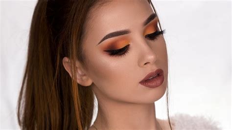 22 Eye Makeup For Brides: Shimmery, Glittering and Seducing