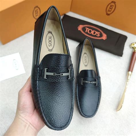 TODS || Black T-Buckle Milled Moccasins Leather Shoes – FASHION MYST
