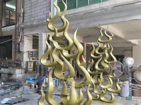抽象不锈钢火焰雕塑 创意不锈钢雕塑生产制作_异形金属定制-站酷ZCOOL