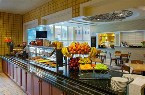Beyond Continental: Our 3 Favorite Free Hotel Breakfasts | Hotel ...